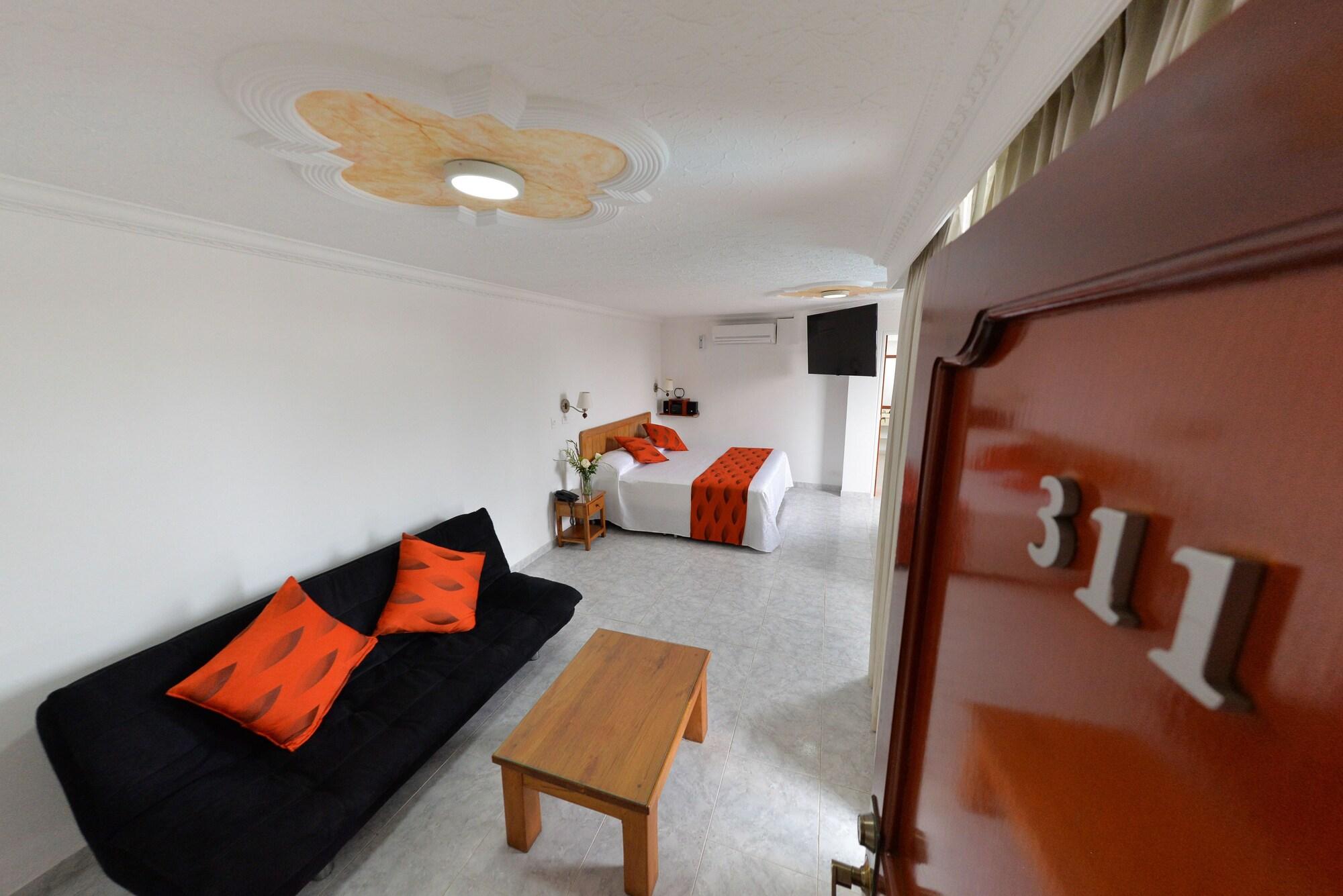 Hotel La Luna Santiago de Cali Екстер'єр фото