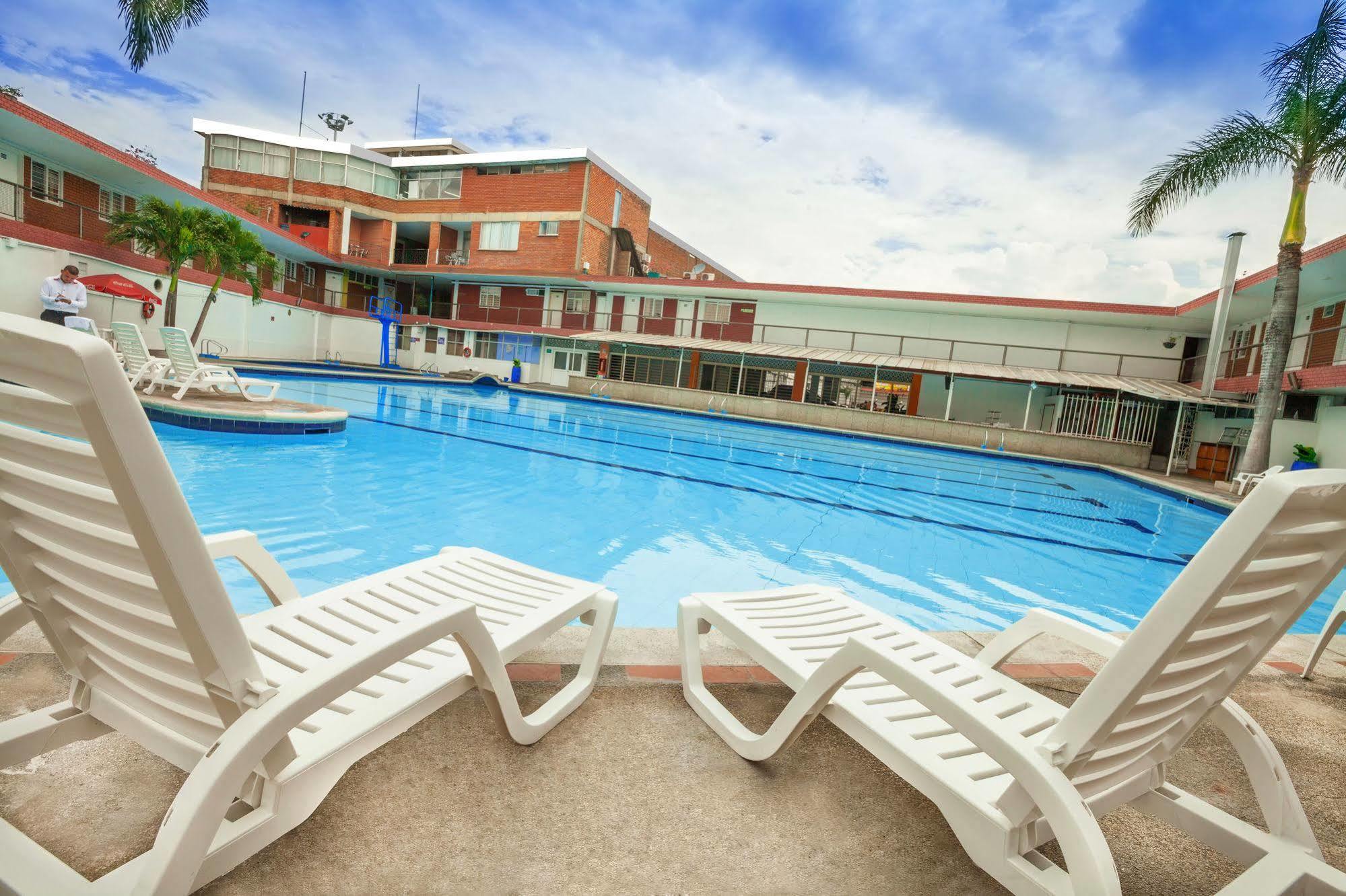 Hotel La Luna Santiago de Cali Екстер'єр фото